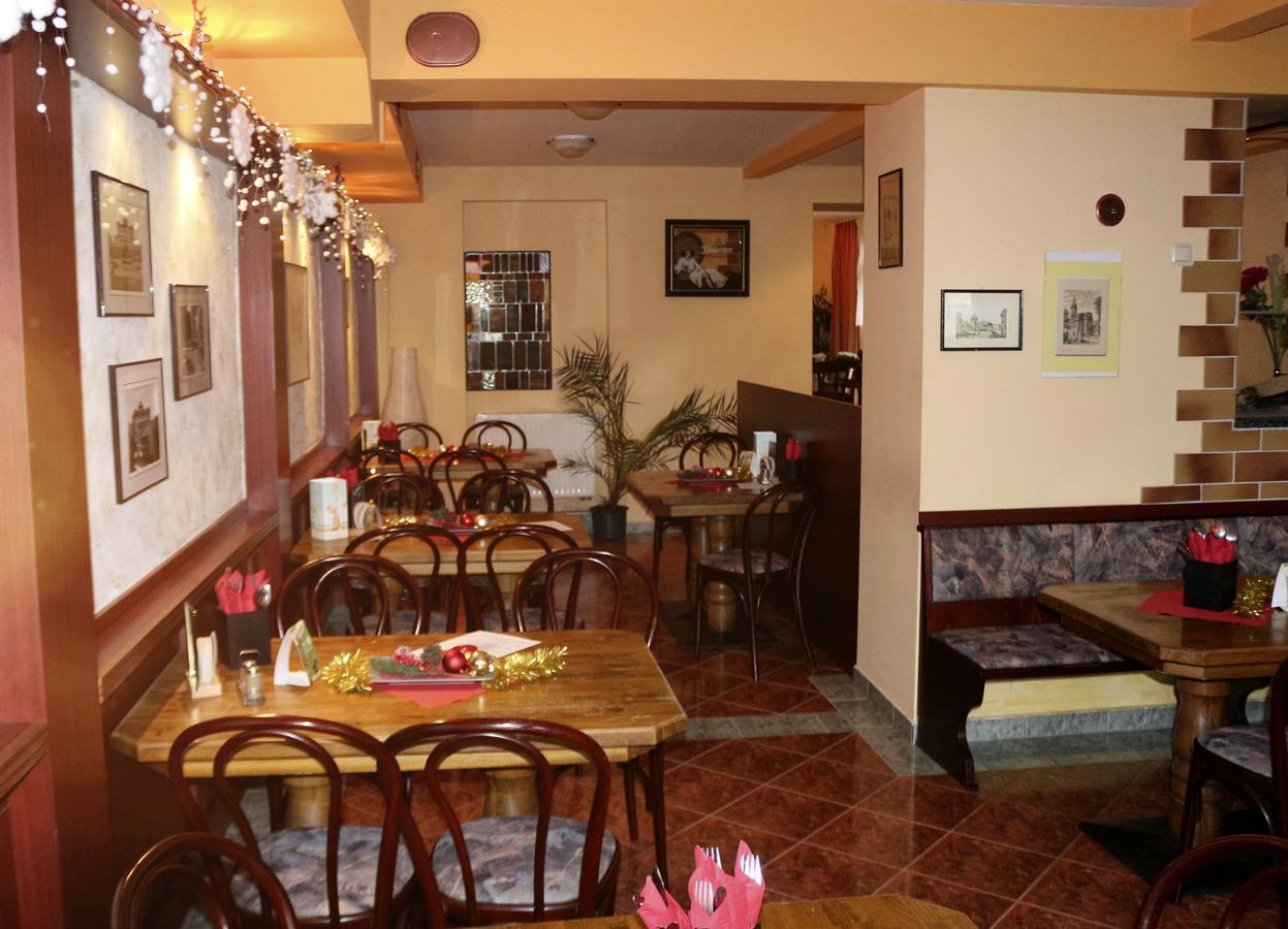 Gasthaus & Pension "Zur Rose" Weimar  Extérieur photo