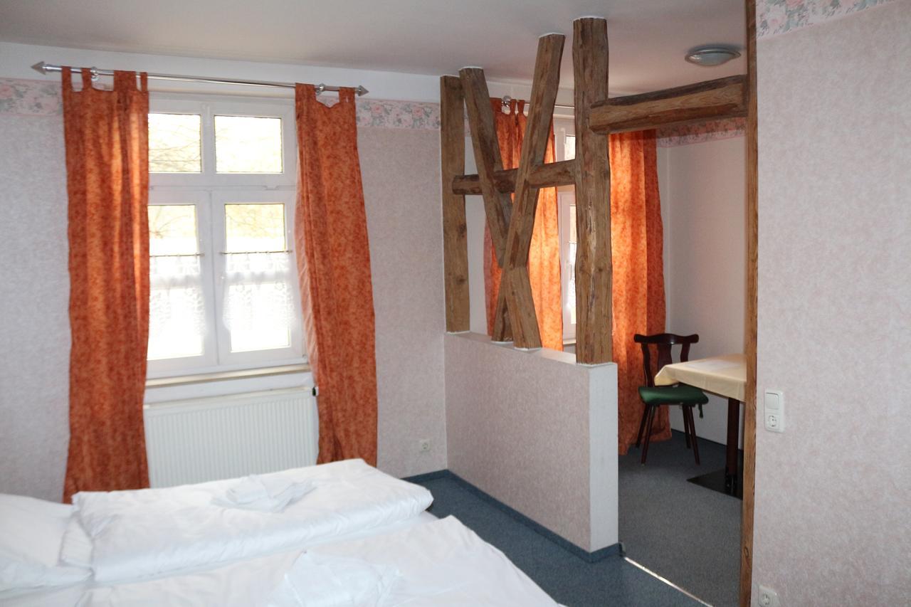 Gasthaus & Pension "Zur Rose" Weimar  Extérieur photo